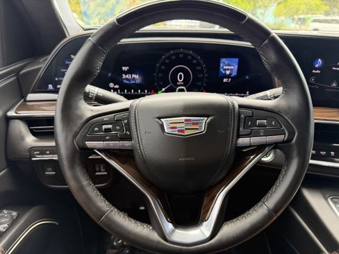 Certified 2023 Cadillac Escalade ESV Sport Platinum w/ LPO, ONYX Package AWD/4WD image 36