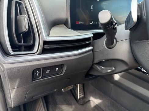 Certified 2024 Kia Sorento SX Prestige w/ Olive Brown Leather Package image 25