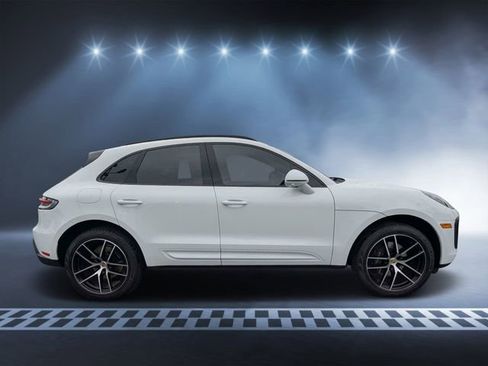 Used 2023 Porsche Macan Turbo AWD/4WD image 2