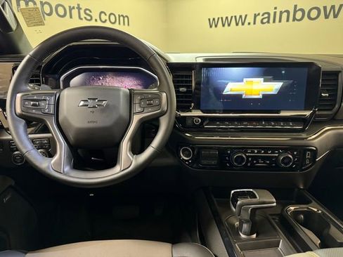 Used 2025 Chevrolet Silverado 1500 ZR2 w/ Dark Appearance Package AWD/4WD image 9