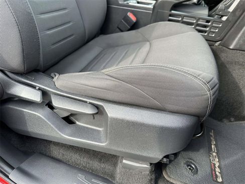 Used 2024 Toyota Tacoma TRD Off-Road image 13