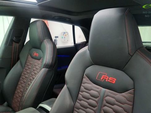 Used 2025 Audi RS Q8 performance AWD/4WD image 33