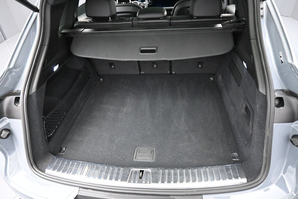 Certified 2026 Porsche Cayenne AWD/4WD image 30