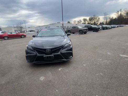 Certified 2023 Toyota Camry SE image 9