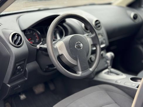Used 2015 Nissan Rogue S AWD/4WD image 23