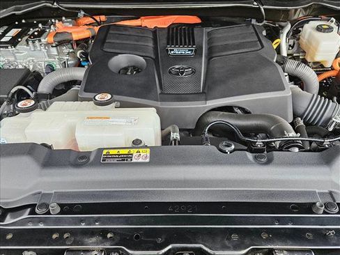 Used 2022 Toyota Tundra Capstone AWD/4WD image 24