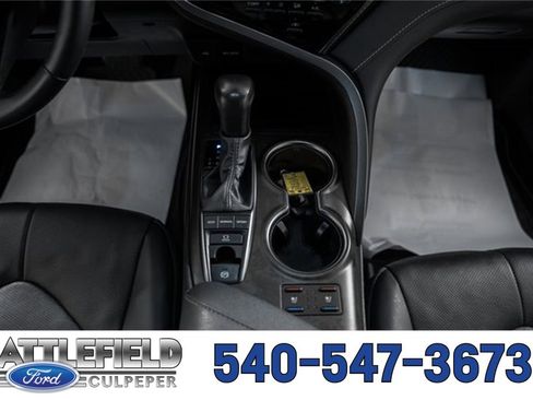 Used 2024 Toyota Camry XSE w/ Navigation Package image 33