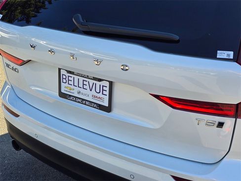 Used 2021 Volvo XC60 T5 Momentum w/ Advanced Package image 47