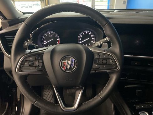 Used 2023 Buick Envision Avenir image 7