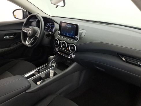 Used 2025 Nissan Sentra SV image 21
