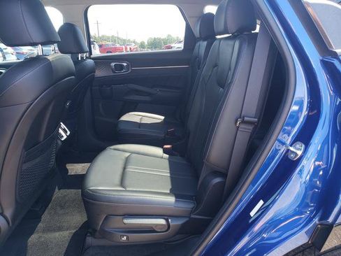 Certified 2023 Kia Sorento SX AWD/4WD image 13