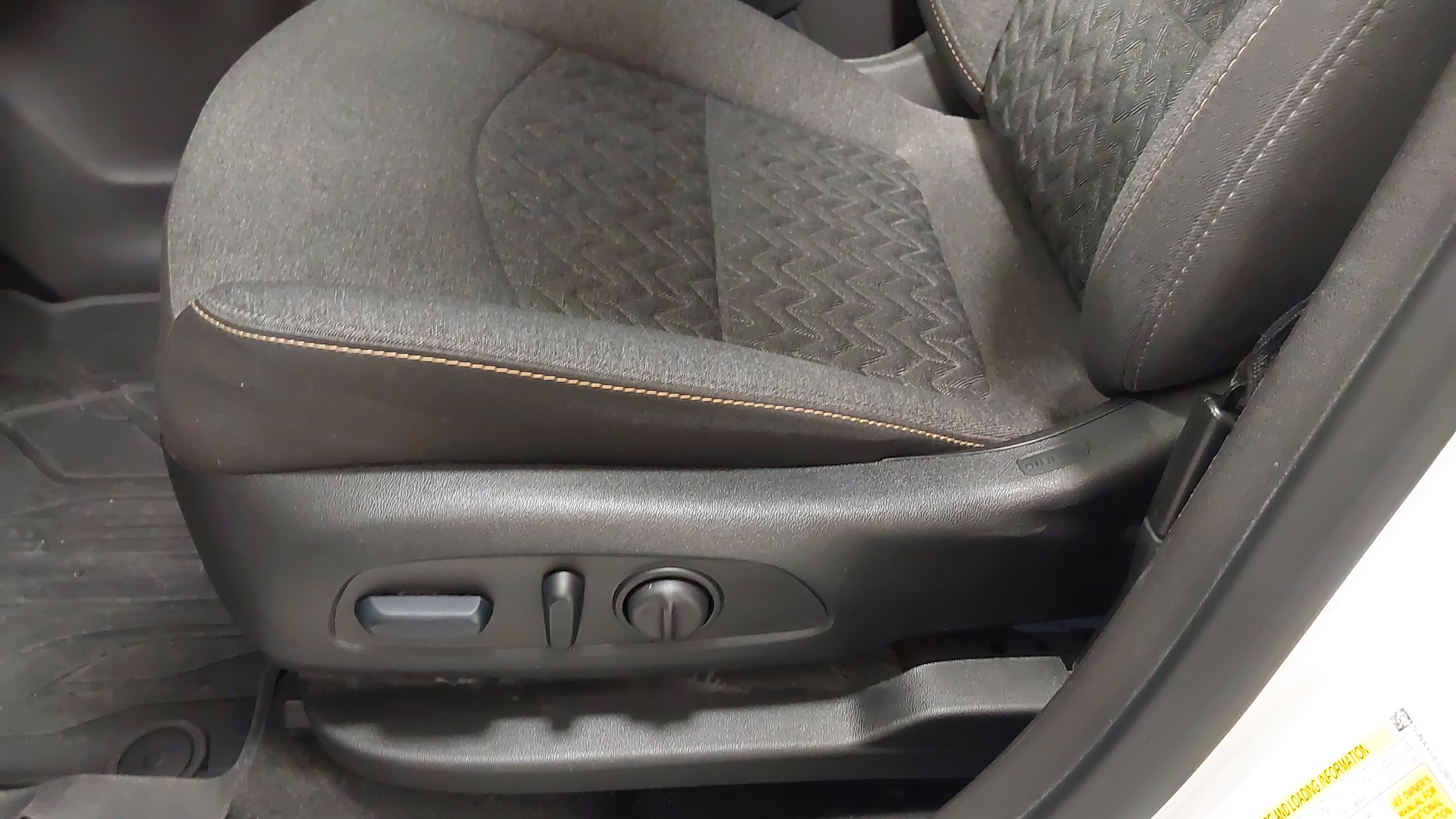 Certified 2024 Chevrolet Equinox LT AWD/4WD image 22