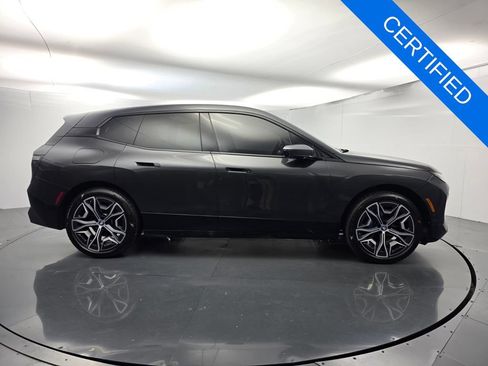 Used 2024 BMW iX xDrive50 w/ Sport Package AWD/4WD image 3