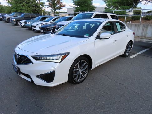 Used 2021 Acura ILX w/ Premium Package image 2