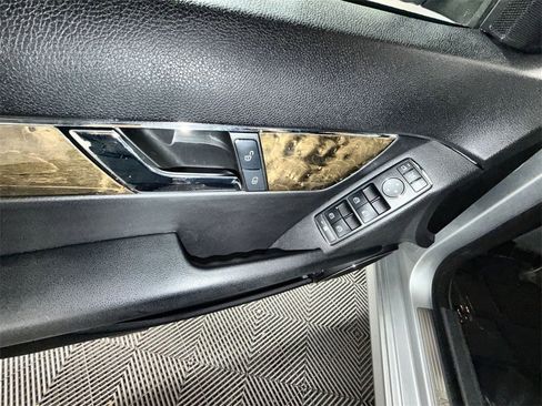 Used 2008 Mercedes-Benz C 350 Sport image 15