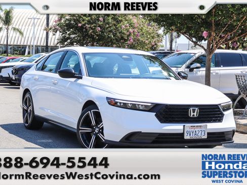 Used 2025 Honda Accord Sport image 1