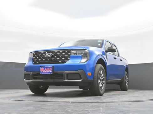 New 2026 Ford Maverick XLT image 19