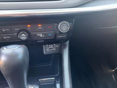 Used 2022 Jeep Compass Limited w/ Elite Group AWD/4WD image 36
