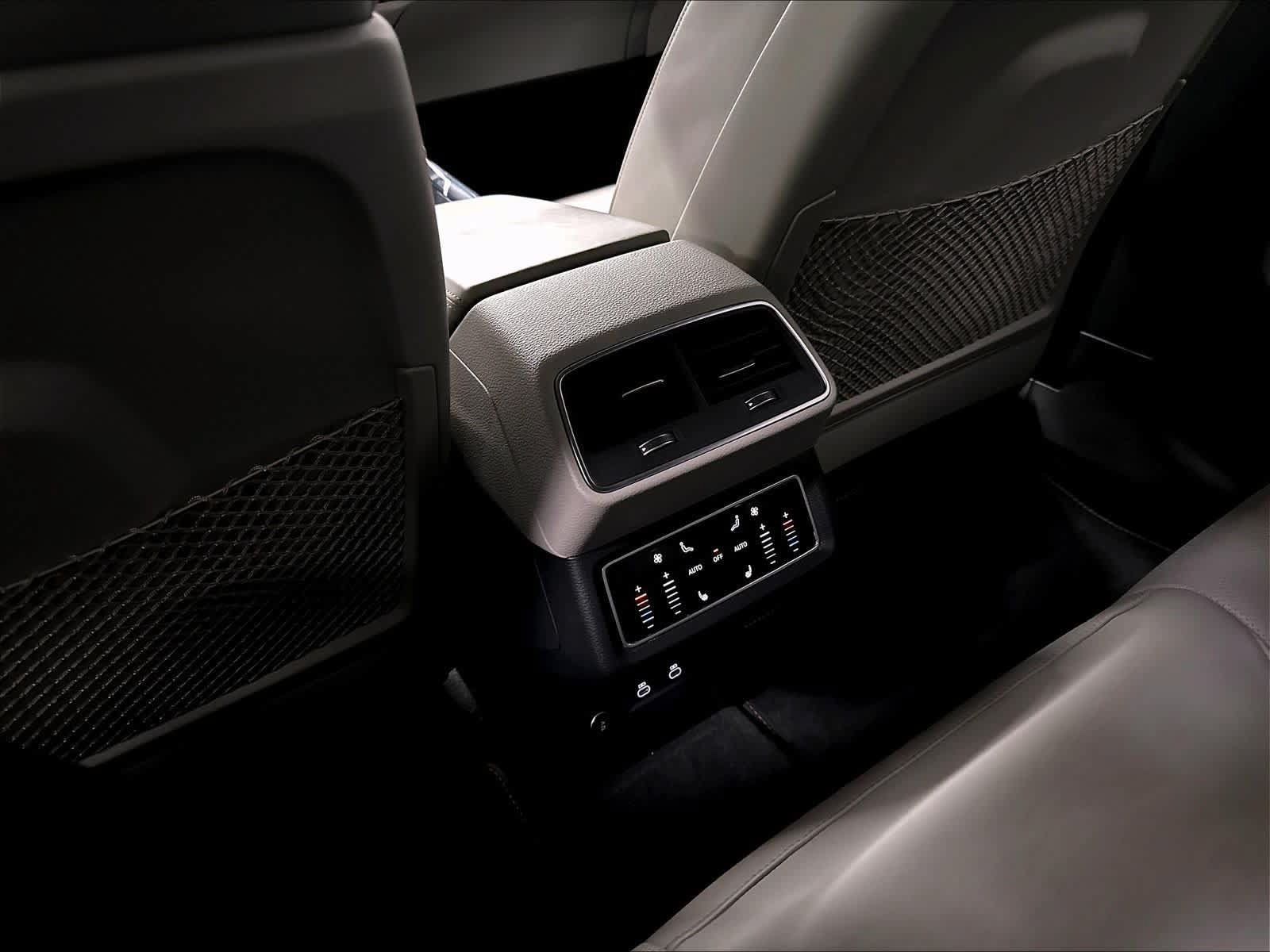Certified 2024 Audi Q8 e-tron Premium Plus AWD/4WD image 35