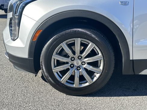 Used 2020 Cadillac XT4 Premium Luxury image 11