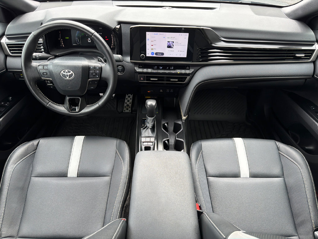 Used 2025 Toyota Camry SE FWD image 27