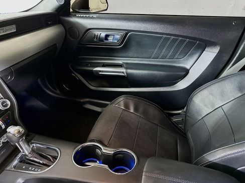 Used 2015 Ford Mustang GT Premium image 30