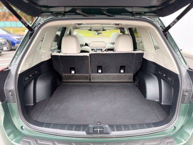 Used 2024 Subaru Forester Limited AWD/4WD image 23
