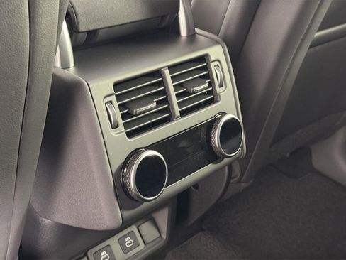 New 2026 Land Rover Discovery S image 27