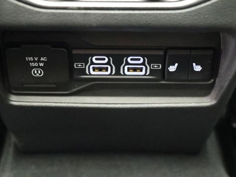 Used 2023 Jeep Grand Cherokee 4WD 4xe image 12