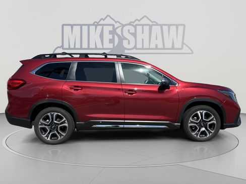 Used 2023 Subaru Ascent Limited w/ Technology Package AWD/4WD image 9