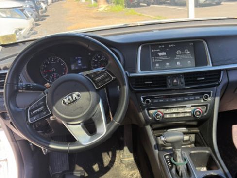 Used 2019 Kia Optima S w/ S Panoramic Sunroof Package FWD image 4