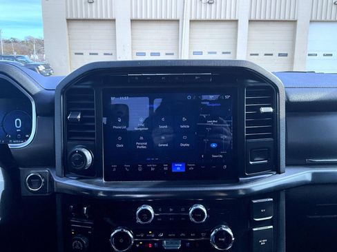 Used 2024 Ford F150 Platinum image 14