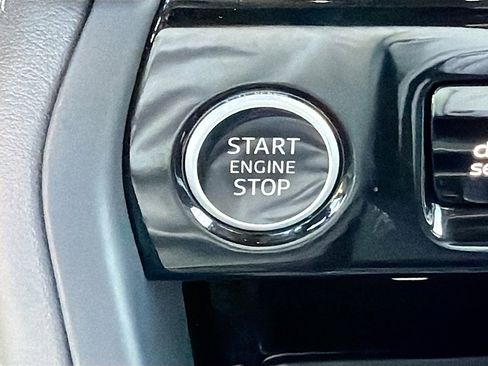 Certified 2025 Audi Q5 Prestige image 35