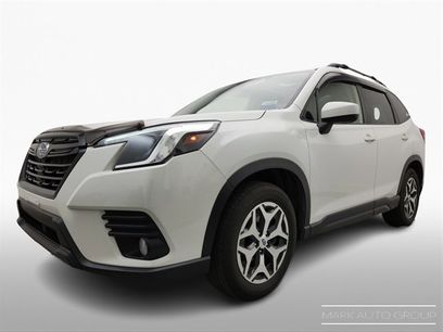 Used 2022 Subaru Forester Premium w/ Popular Package #3