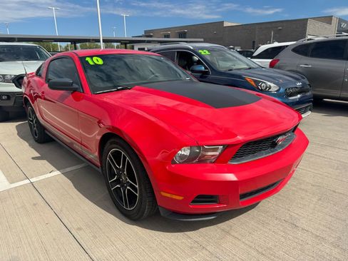 Used 2010 Ford Mustang Coupe RWD image 5