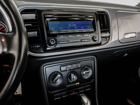 Used 2015 Volkswagen Beetle 1.8T image 21