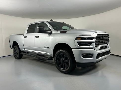 Used 2026 RAM 2500 Big Horn AWD/4WD image 1