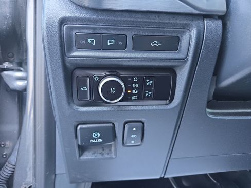 Used 2023 Ford F150 Lariat w/ Equipment Group 502A High AWD/4WD image 21