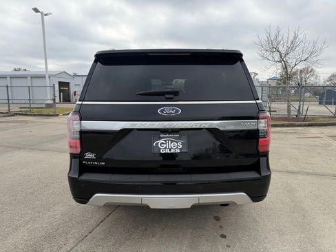 Used 2018 Ford Expedition Max Platinum image 4