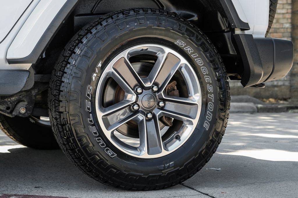 Used 2020 Jeep Wrangler Unlimited Sahara AWD/4WD image 68
