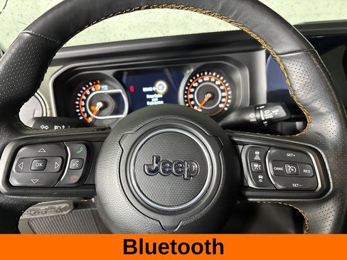 Used 2024 Jeep Gladiator Mojave w/ Technology Group AWD/4WD image 12