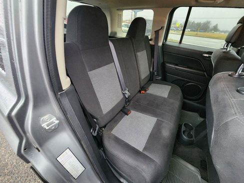 Used 2017 Jeep Patriot Latitude image 19