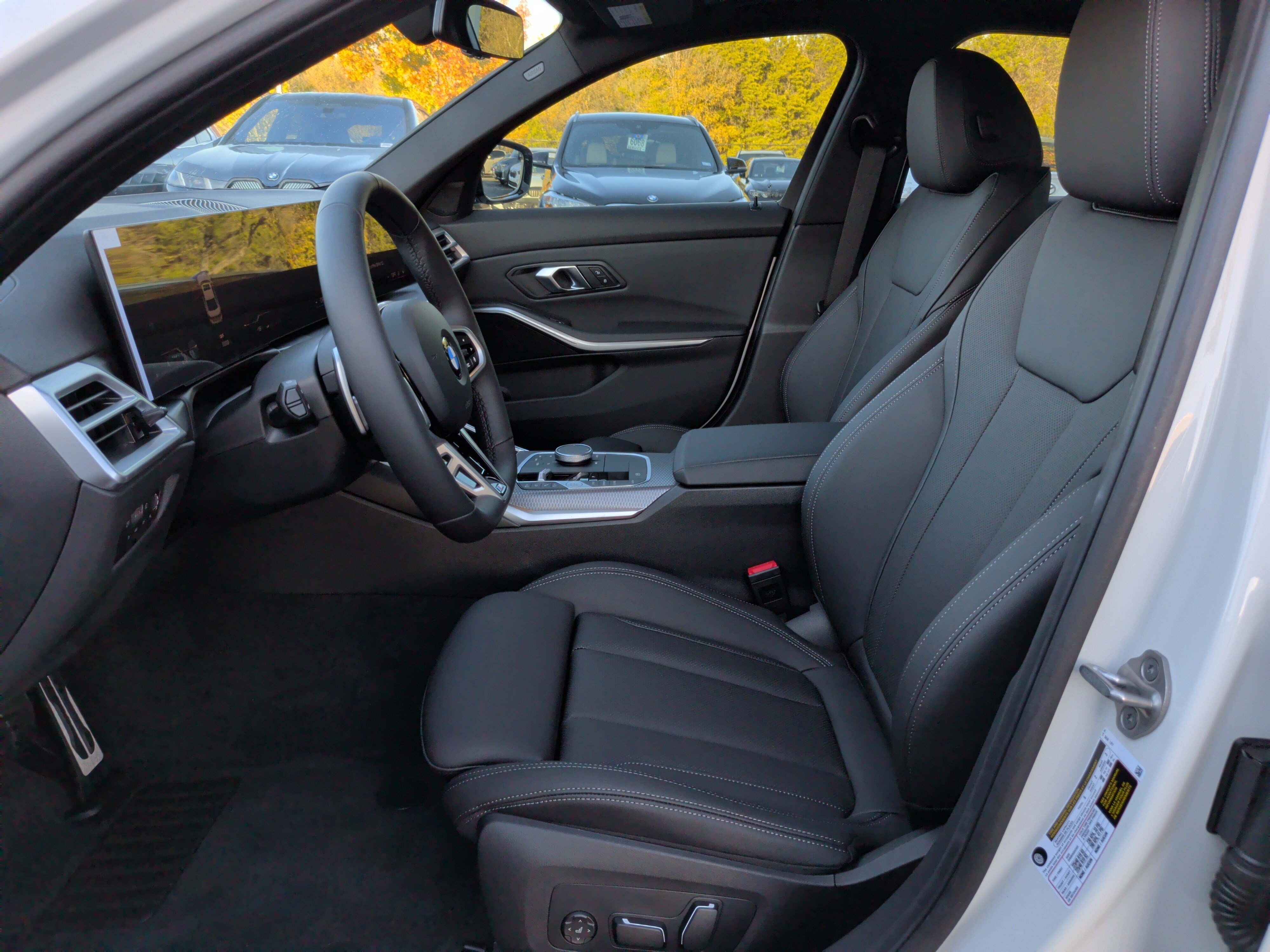 Used 2026 BMW 330i Sedan w/ M Sport Package RWD image 15