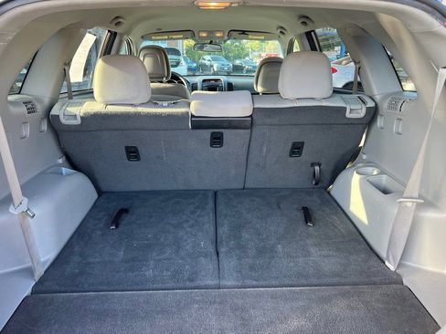 Used 2011 Kia Sorento LX image 9