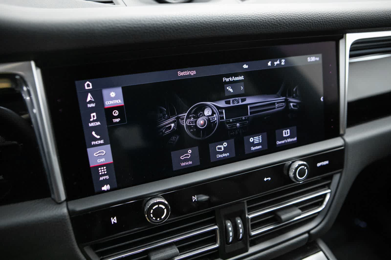 Certified 2024 Porsche Macan S AWD/4WD image 15