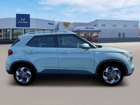 New 2026 Hyundai Venue SEL image 9