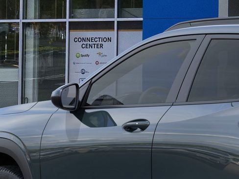 New 2026 Chevrolet Trax LT w/ Driver Confidence Package image 36