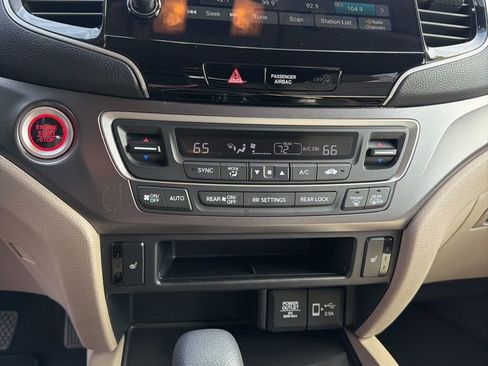 Used 2020 Honda Pilot EX image 15