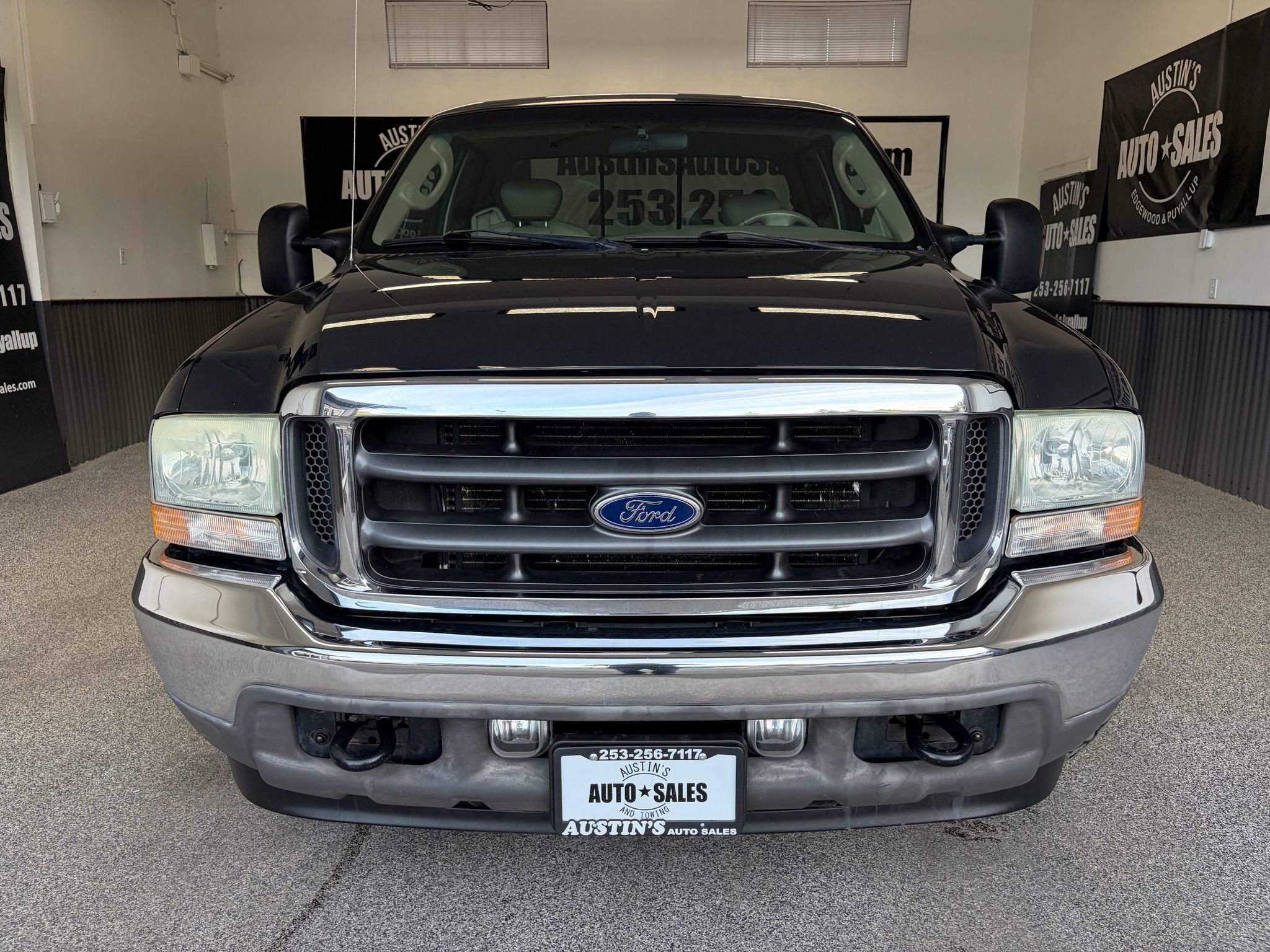 Used 2004 Ford F250 Lariat RWD image 5