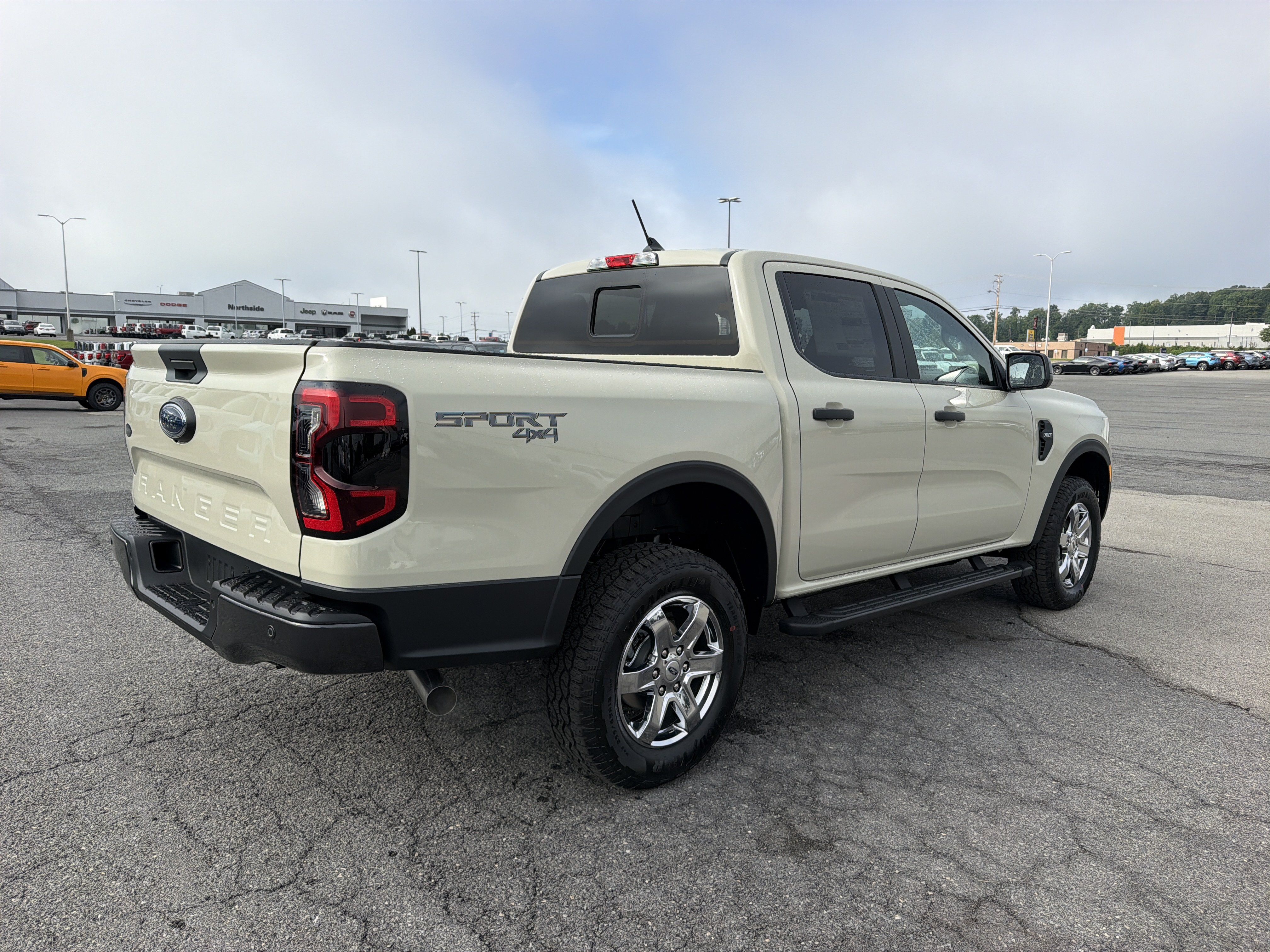 New 2026 Ford Ranger XLT w/ Equipment Group 301A High AWD/4WD image 4